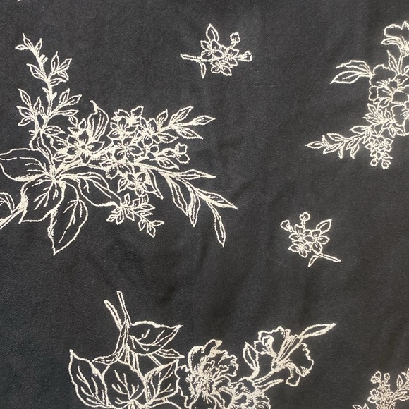 Floral Black and White Dress Size Large - Picture 9 of 11